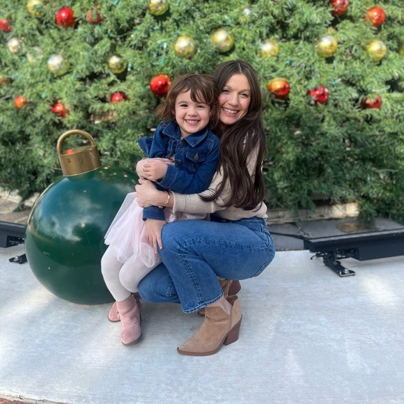 Meet your Posher, Peyton - Picture 4 of 10